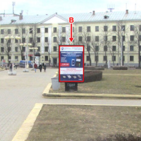В - Минск, ул. В.Хоружей (между домами №2 и №4)(лево первый)